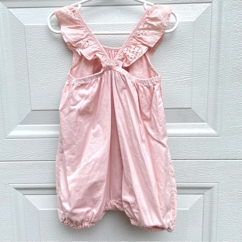 BabyGap 18-24 romper light pink with ruffles and eyelets - Picture 6 of 7